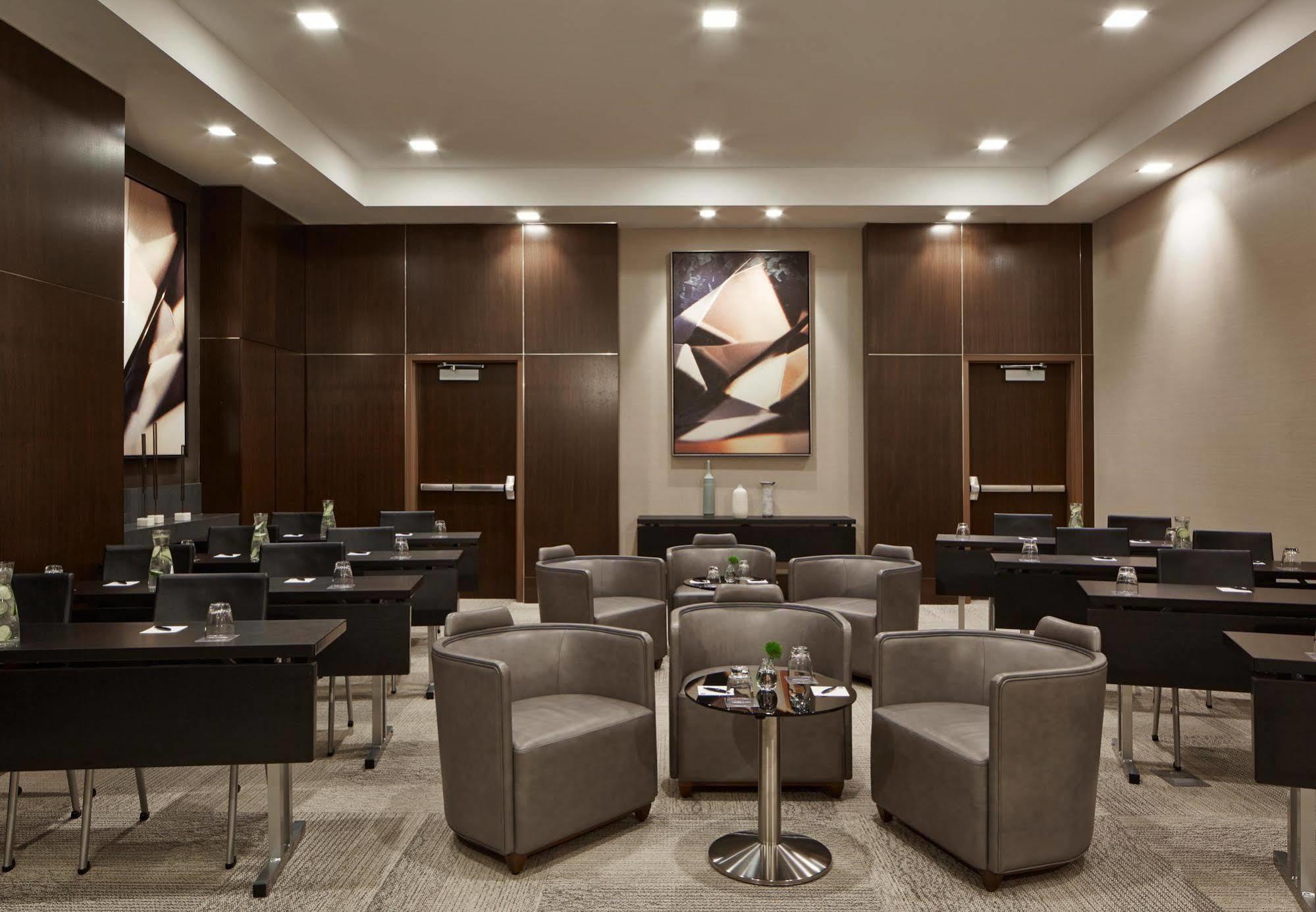 Ac Hotel By Marriott Minneapolis Downtown Buitenkant foto